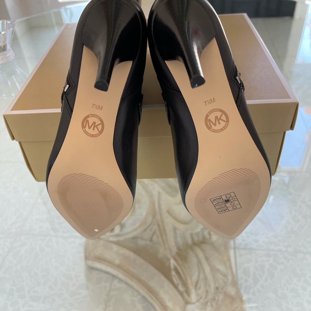 Michael Michael Kors Lori Booties...Nib - image 3